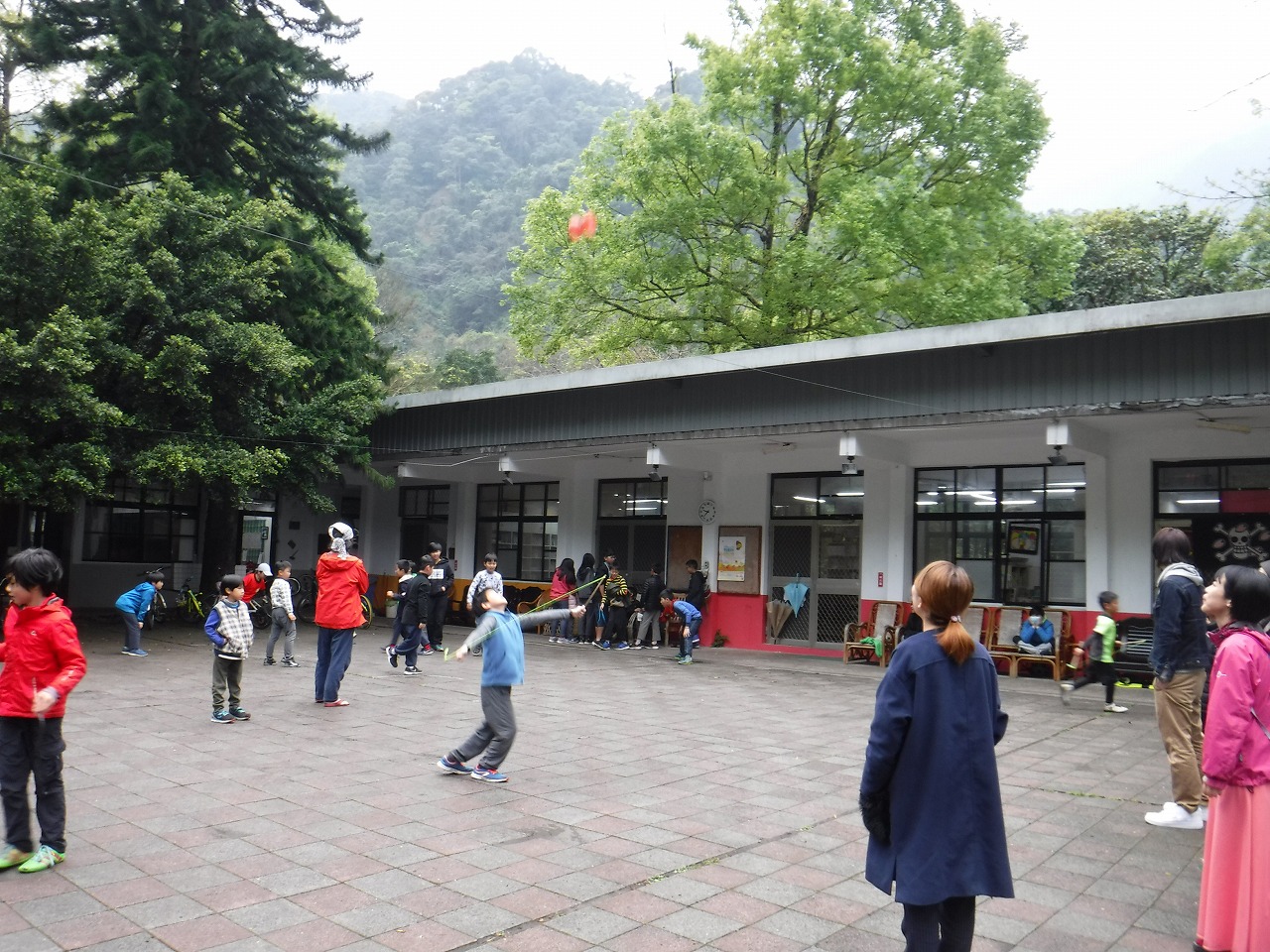 台湾東部に住む小学生たちが、日々快適に登下校できるように開発されたスクールバッグとは ｜ナンスカ